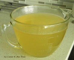 Tasse de bouillon de volaille